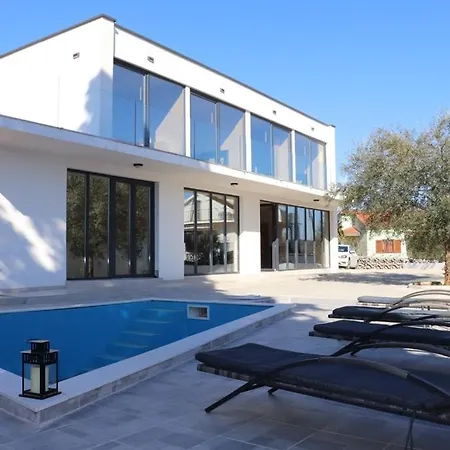 Krk, With Pool 8p Zgaljic
