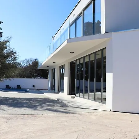 Villa Krk, With Pool 8p *