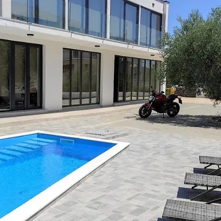 Krk, With Pool 8p Villa *